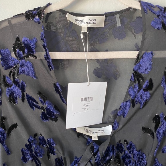 DVF Adelia Velvet Design Bell Sleeve Dress - Picture 4 of 6